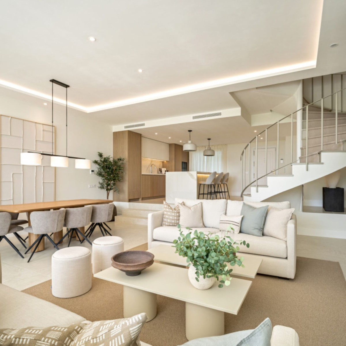 4 Bed Townhouse for sale in La Quinta Costa Del Sol, Málaga, Spain
