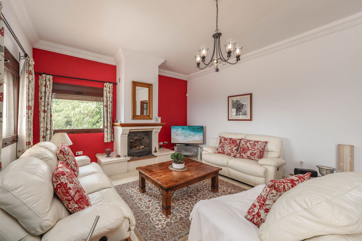 3 Bed Townhouse for sale in Casarabonela Costa Del Sol, Málaga, Spain