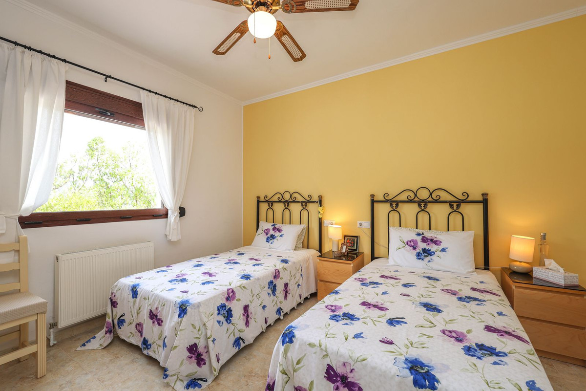 3 Bed Townhouse for sale in Casarabonela Costa Del Sol, Málaga, Spain