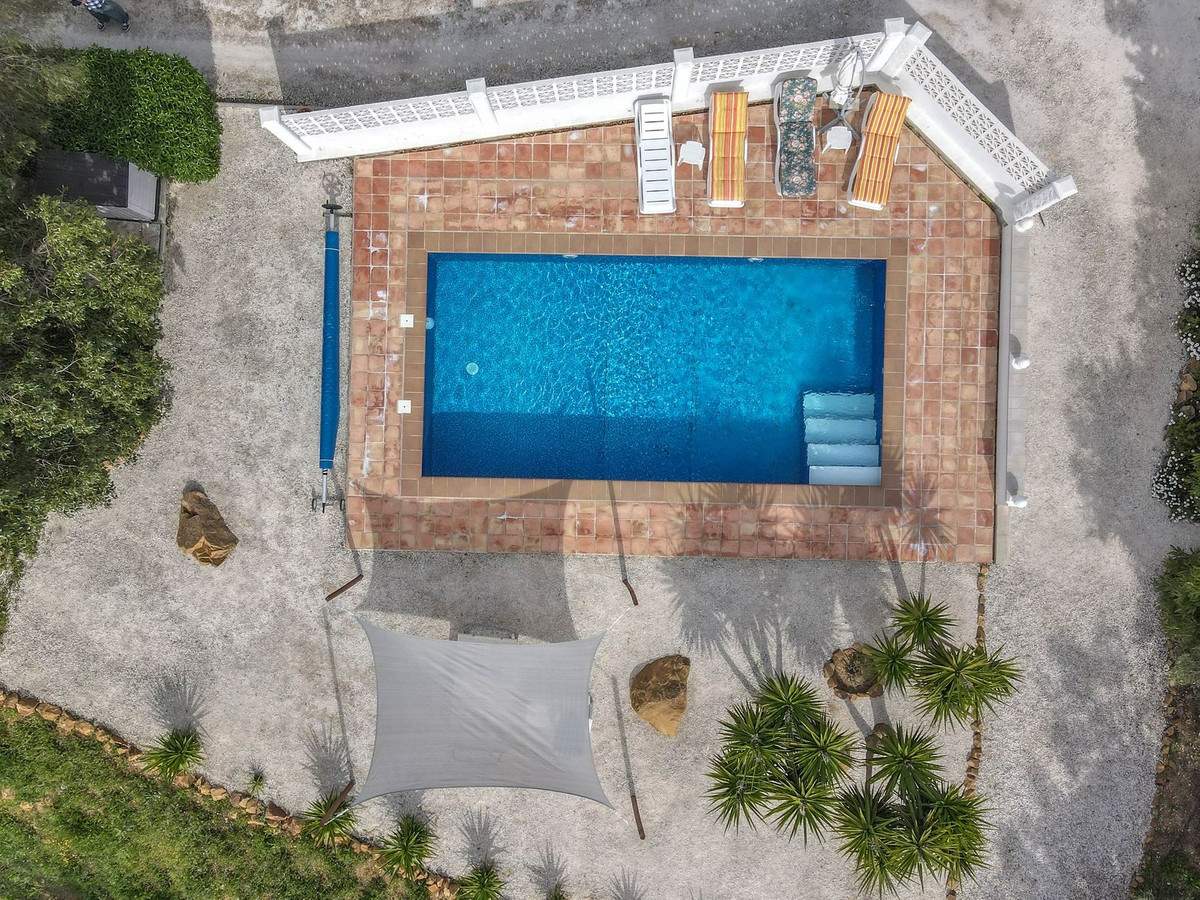 3 Bed Townhouse for sale in Casarabonela Costa Del Sol, Málaga, Spain