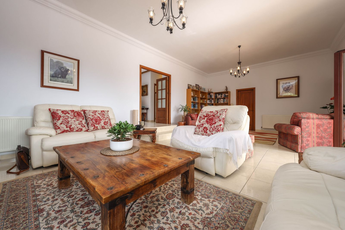 3 Bed Townhouse for sale in Casarabonela Costa Del Sol, Málaga, Spain