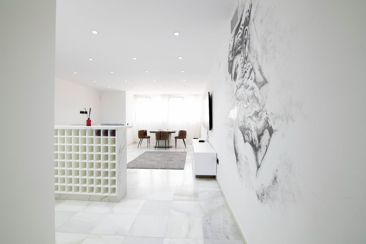 Se vende Apartamento Planta Media de 3 dormitorios en Costa Del Sol, Málaga, España