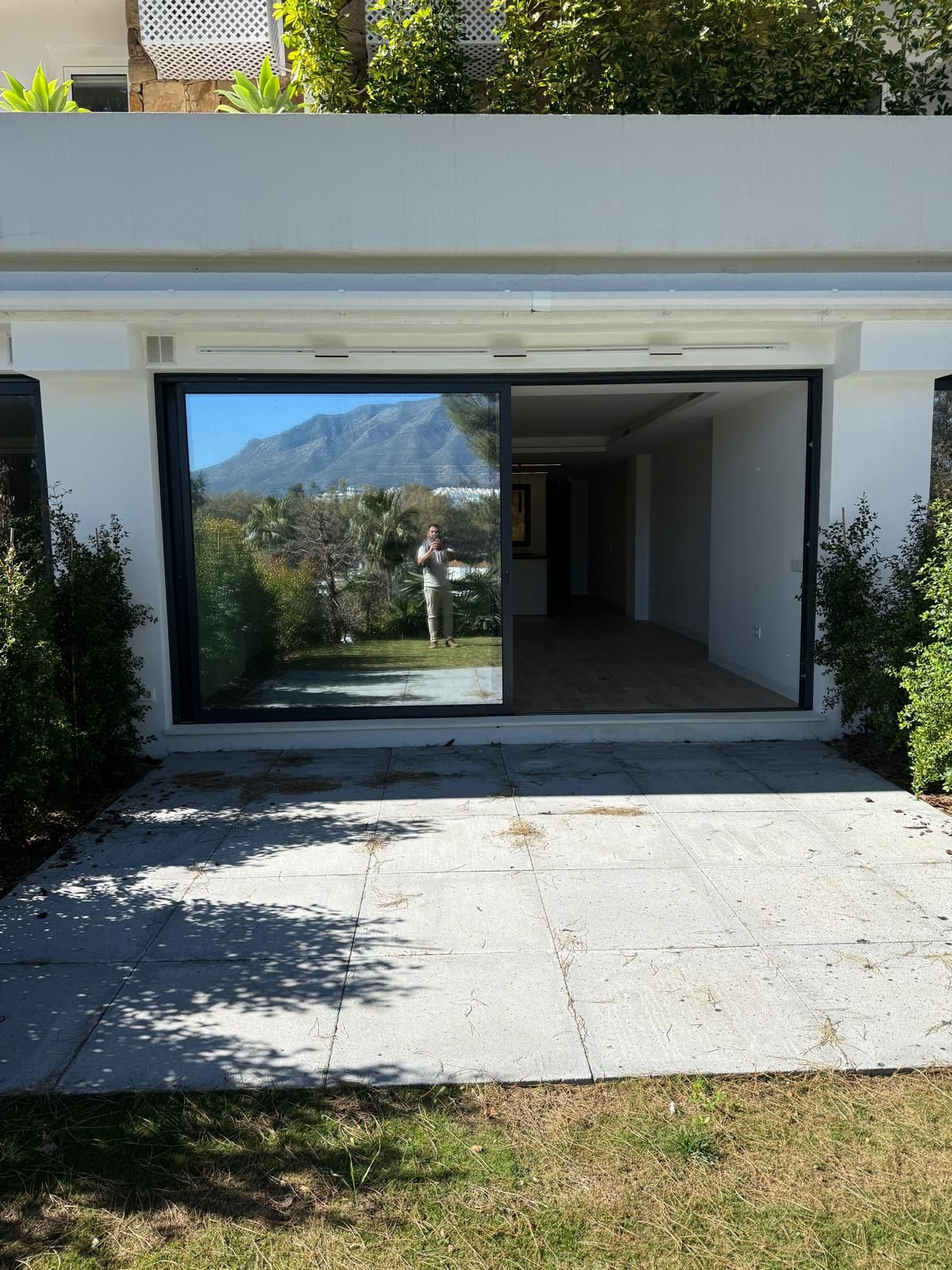 1 Bed Apartment for sale in Nueva Andalucía Costa Del Sol, Málaga, Spain