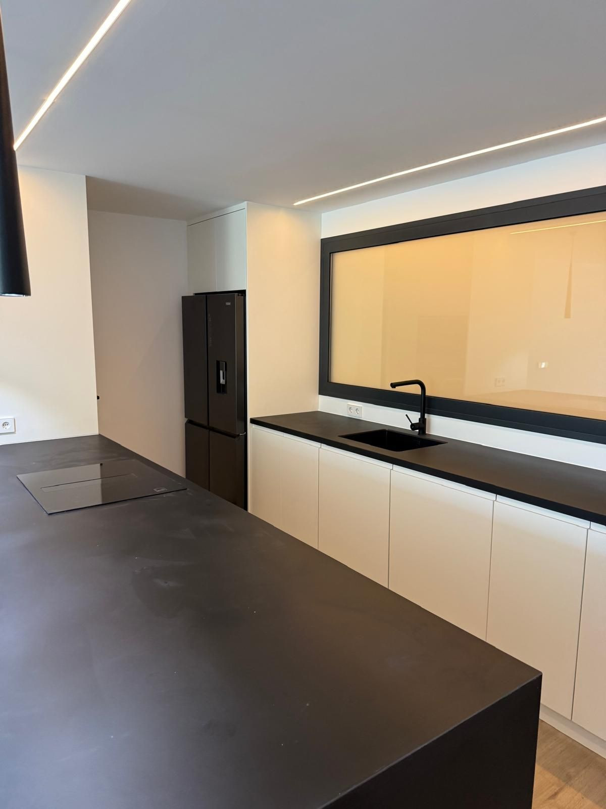 1 Bed Apartment for sale in Nueva Andalucía Costa Del Sol, Málaga, Spain