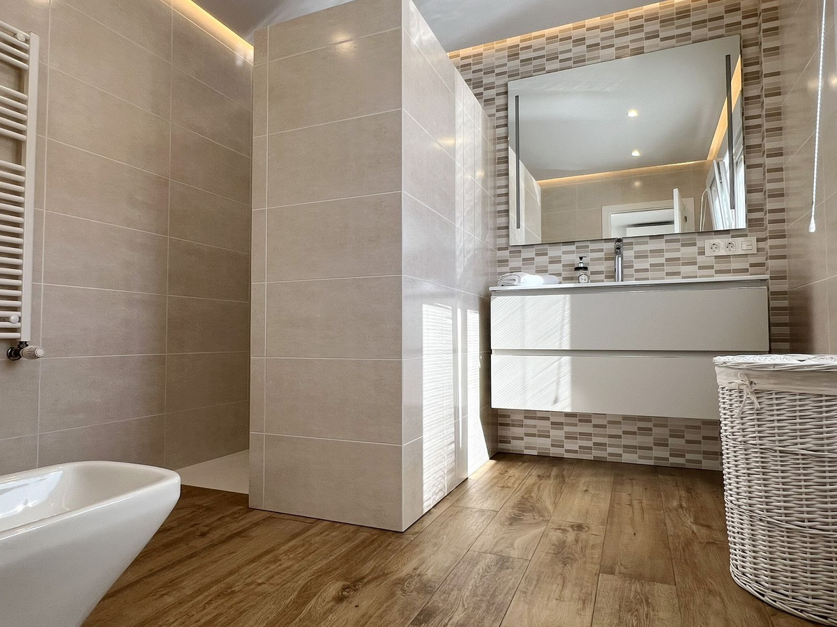 6 Bed Townhouse for sale in Mijas Costa Del Sol, Málaga, Spain