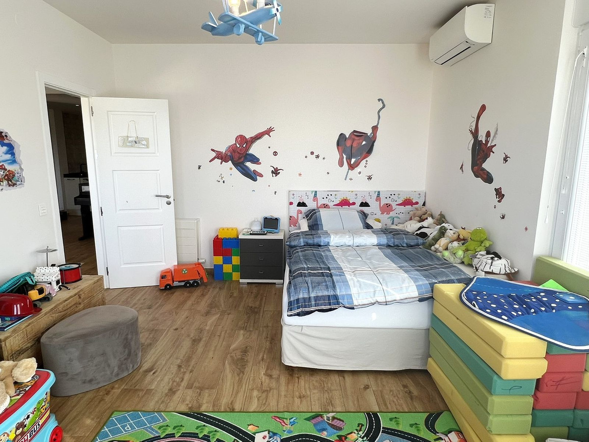 6 Bed Townhouse for sale in Mijas Costa Del Sol, Málaga, Spain