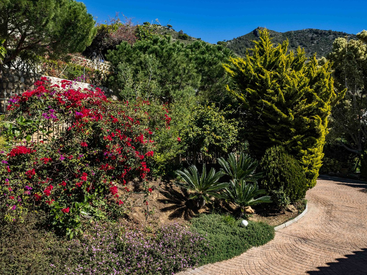 6 Bed Townhouse for sale in Mijas Costa Del Sol, Málaga, Spain