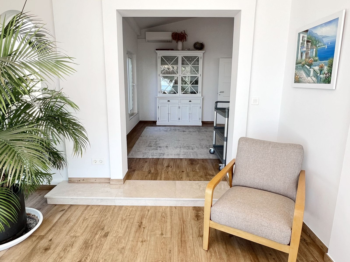 6 Bed Townhouse for sale in Mijas Costa Del Sol, Málaga, Spain