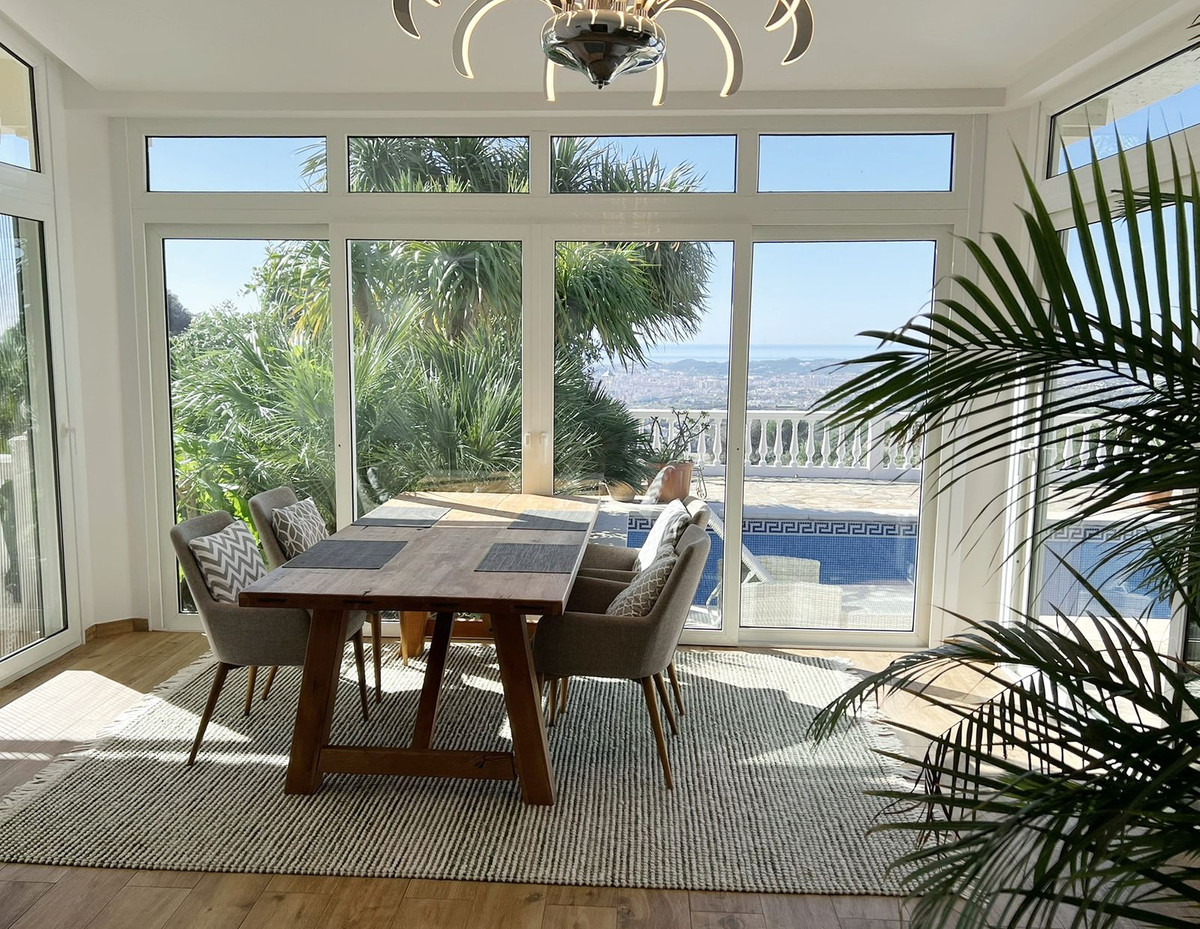 6 Bed Townhouse for sale in Mijas Costa Del Sol, Málaga, Spain