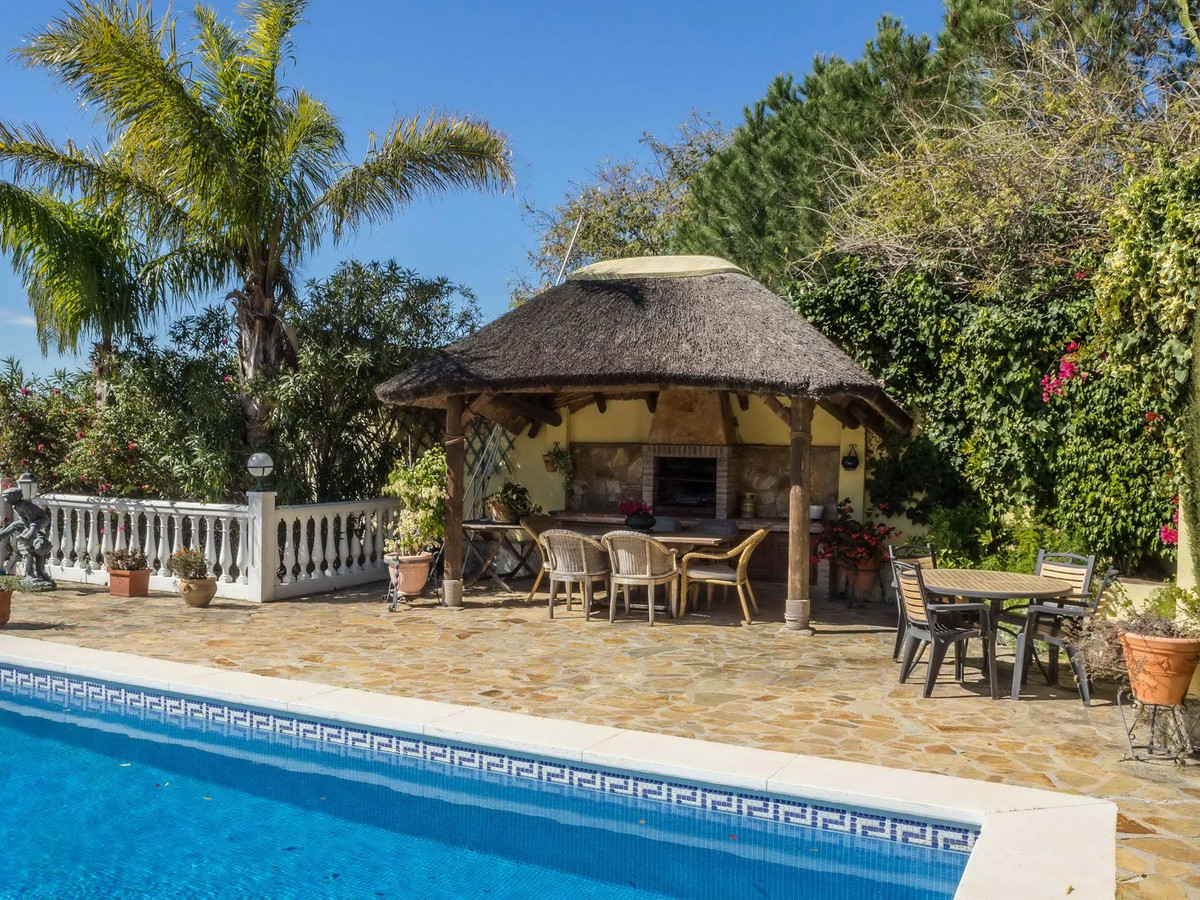 6 Bed Townhouse for sale in Mijas Costa Del Sol, Málaga, Spain