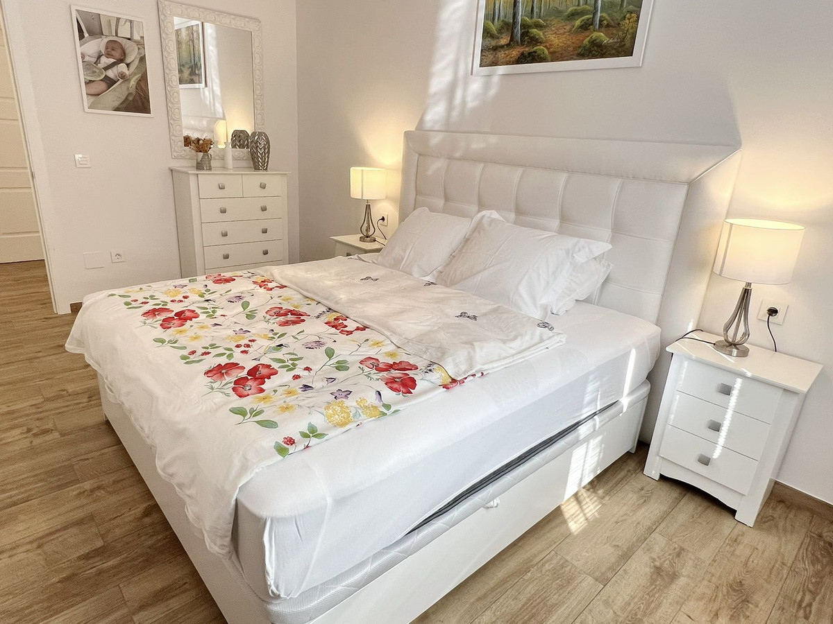 6 Bed Townhouse for sale in Mijas Costa Del Sol, Málaga, Spain