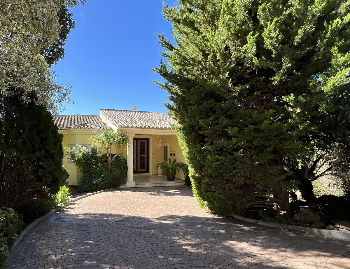 6 Bed Townhouse for sale in Mijas Costa Del Sol, Málaga, Spain