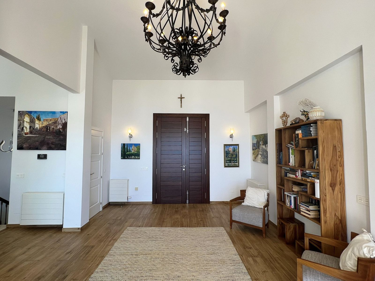 6 Bed Townhouse for sale in Mijas Costa Del Sol, Málaga, Spain