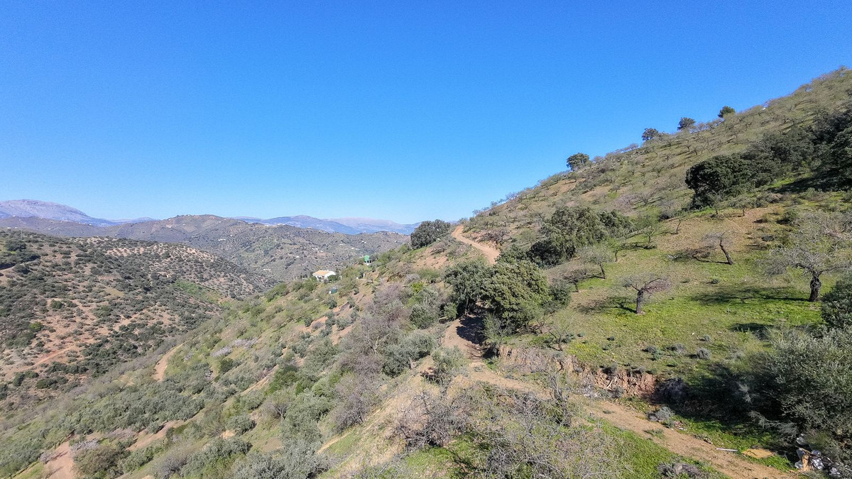 Se vende Terreno con Ruina  en Costa Del Sol, Málaga, España