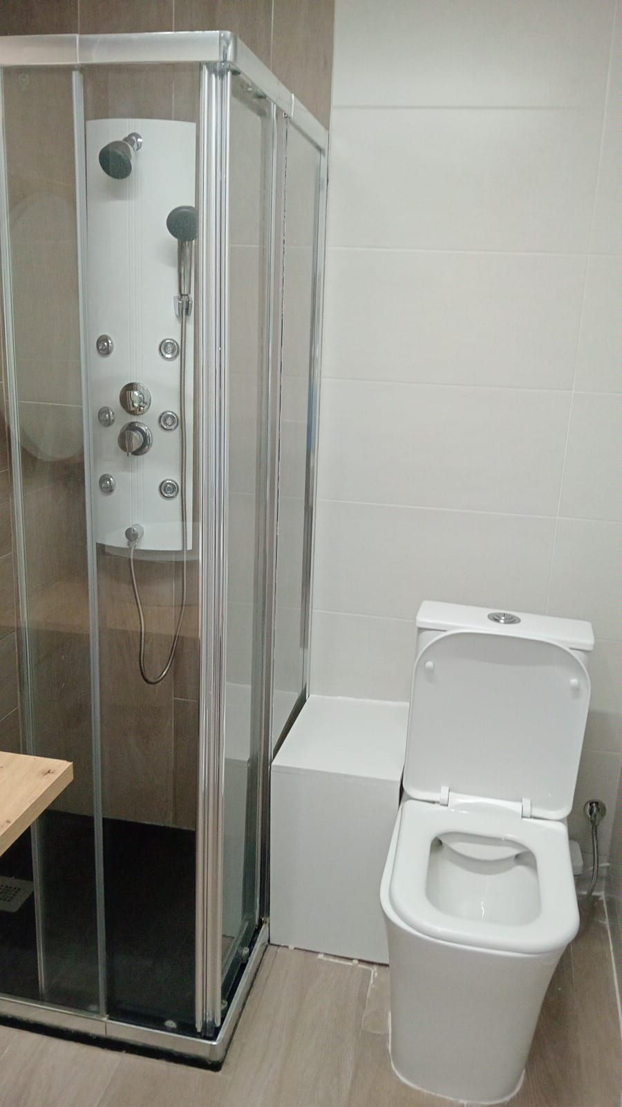Se vende Local comercial de 2 dormitorios en Costa Del Sol, Málaga, España