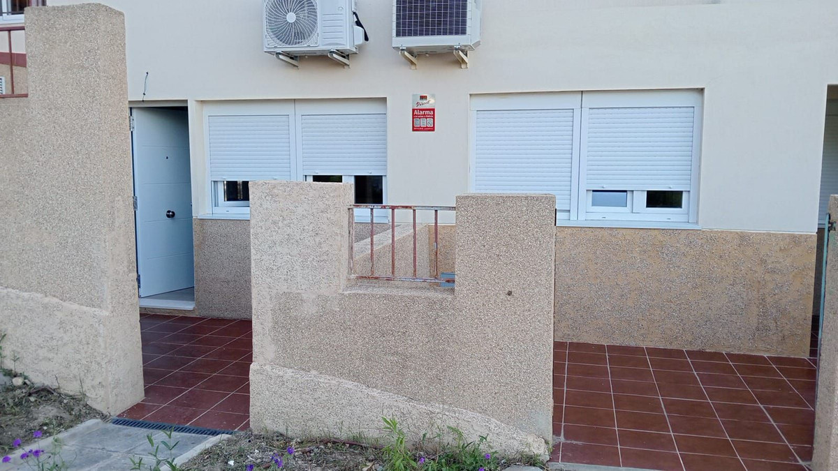 Se vende Local comercial de 2 dormitorios en Costa Del Sol, Málaga, España