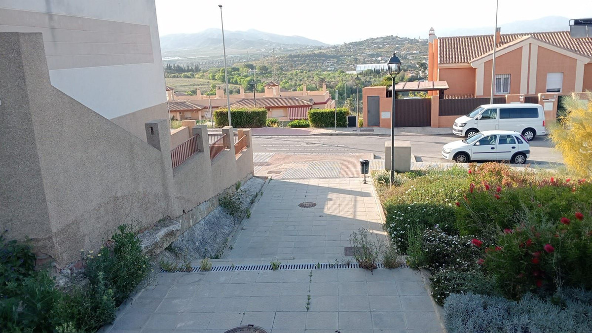 Se vende Local comercial de 2 dormitorios en Costa Del Sol, Málaga, España