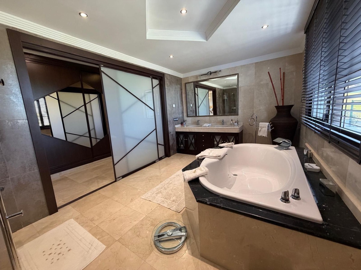 4 Bed Townhouse for sale in La Cala Golf Costa Del Sol, Málaga, Spain