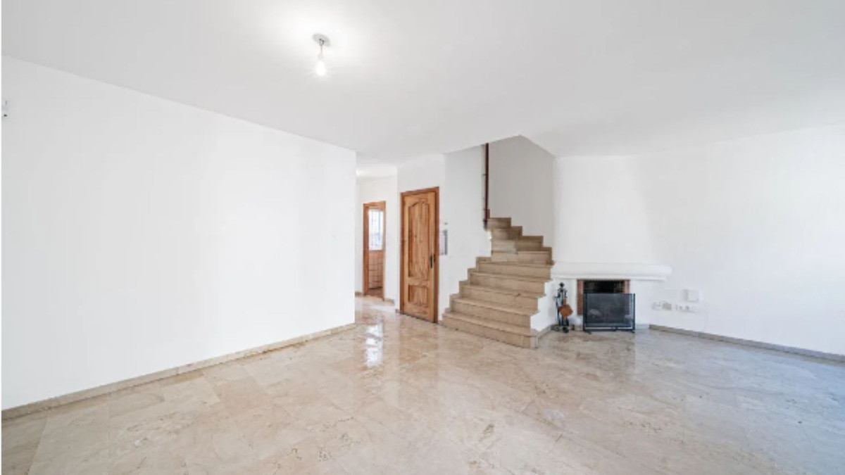 3 Bed Townhouse for sale in Estepona Costa Del Sol, Málaga, Spain