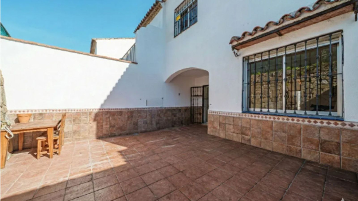 3 Bed Townhouse for sale in Estepona Costa Del Sol, Málaga, Spain