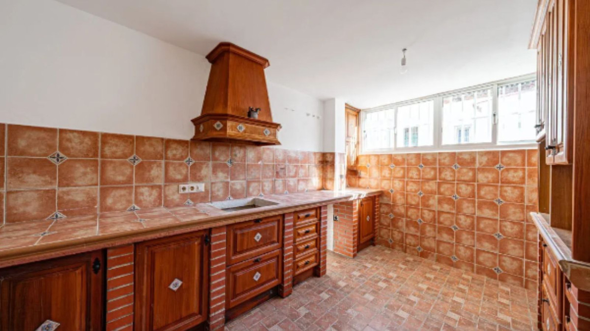 3 Bed Townhouse for sale in Estepona Costa Del Sol, Málaga, Spain