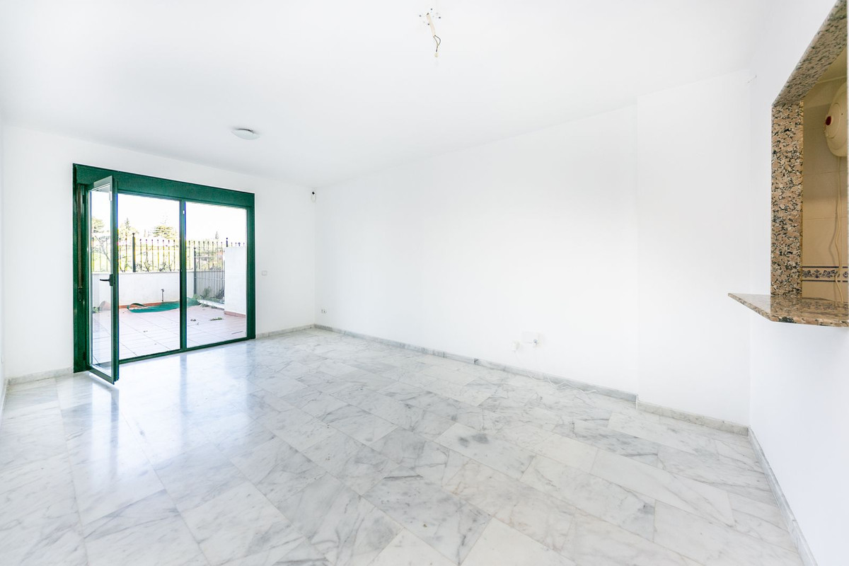 Se vende Apartamento Planta Baja de 2 dormitorios en Costa Del Sol, Málaga, España