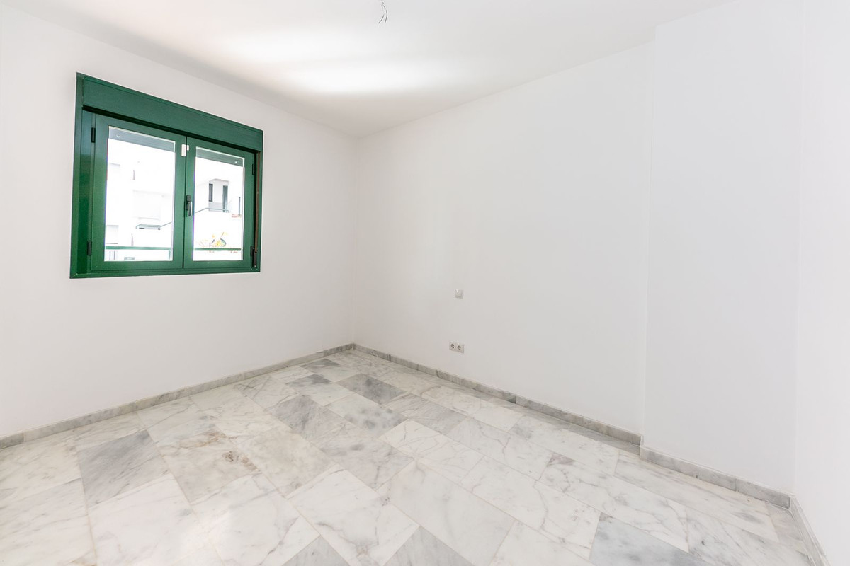Se vende Apartamento Planta Baja de 2 dormitorios en Costa Del Sol, Málaga, España