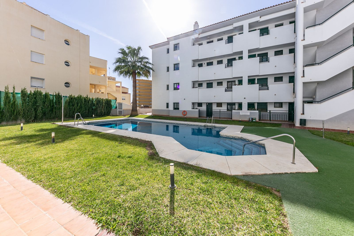Se vende Apartamento Planta Baja de 2 dormitorios en Costa Del Sol, Málaga, España