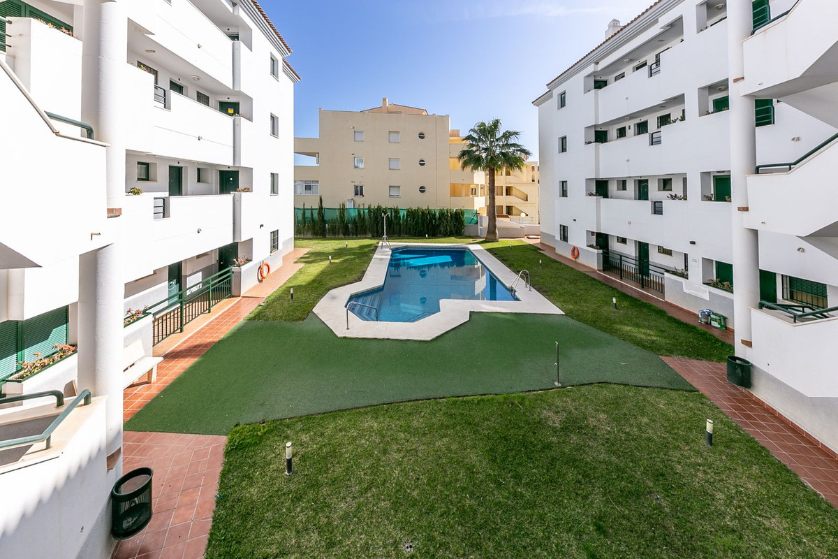 Se vende Apartamento Planta Baja de 2 dormitorios en Costa Del Sol, Málaga, España