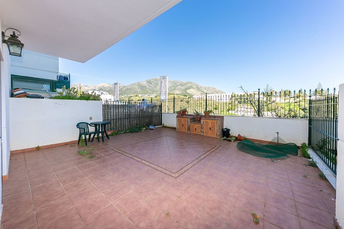 Se vende Apartamento Planta Baja de 2 dormitorios en Costa Del Sol, Málaga, España
