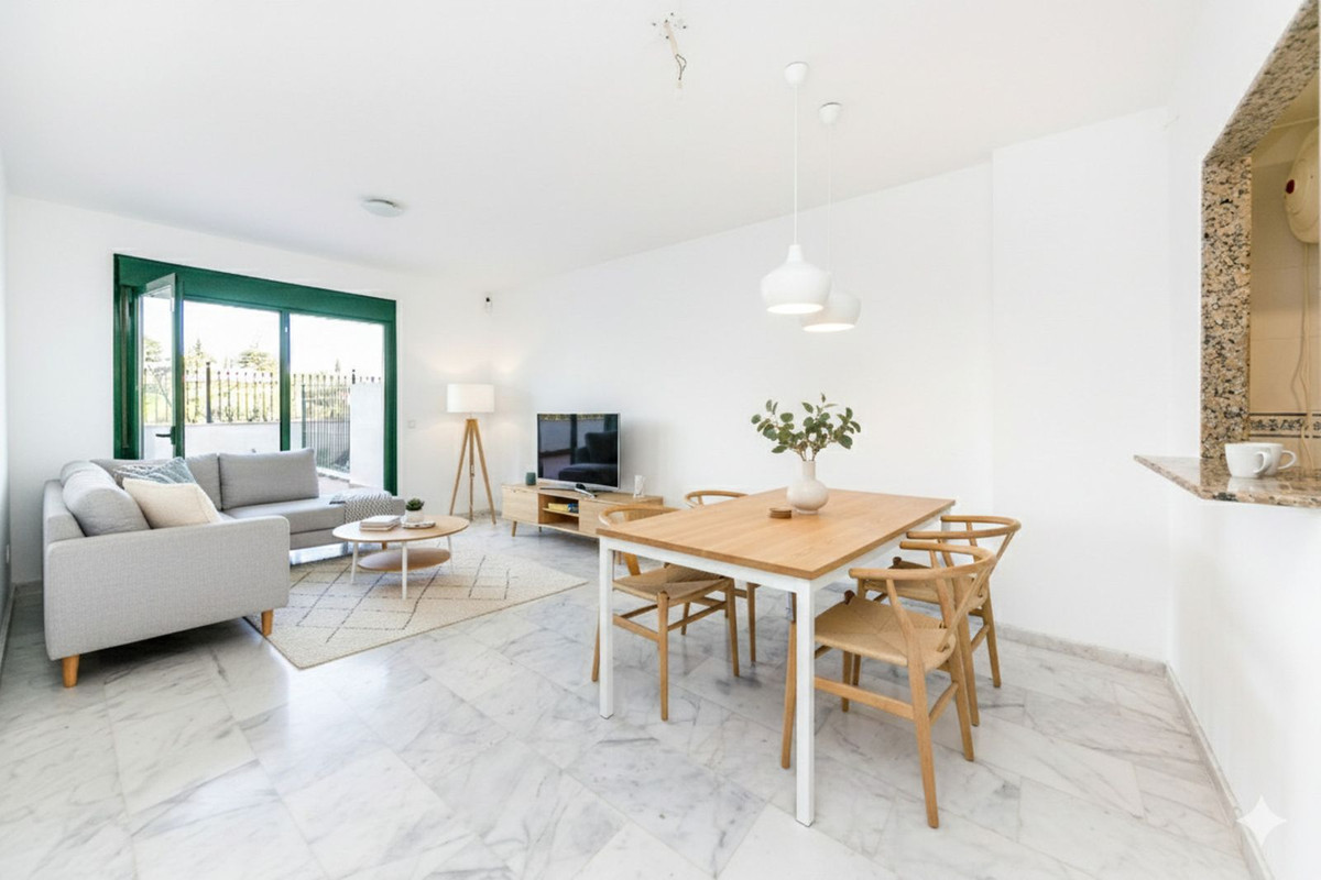 Se vende Apartamento Planta Baja de 2 dormitorios en Costa Del Sol, Málaga, España