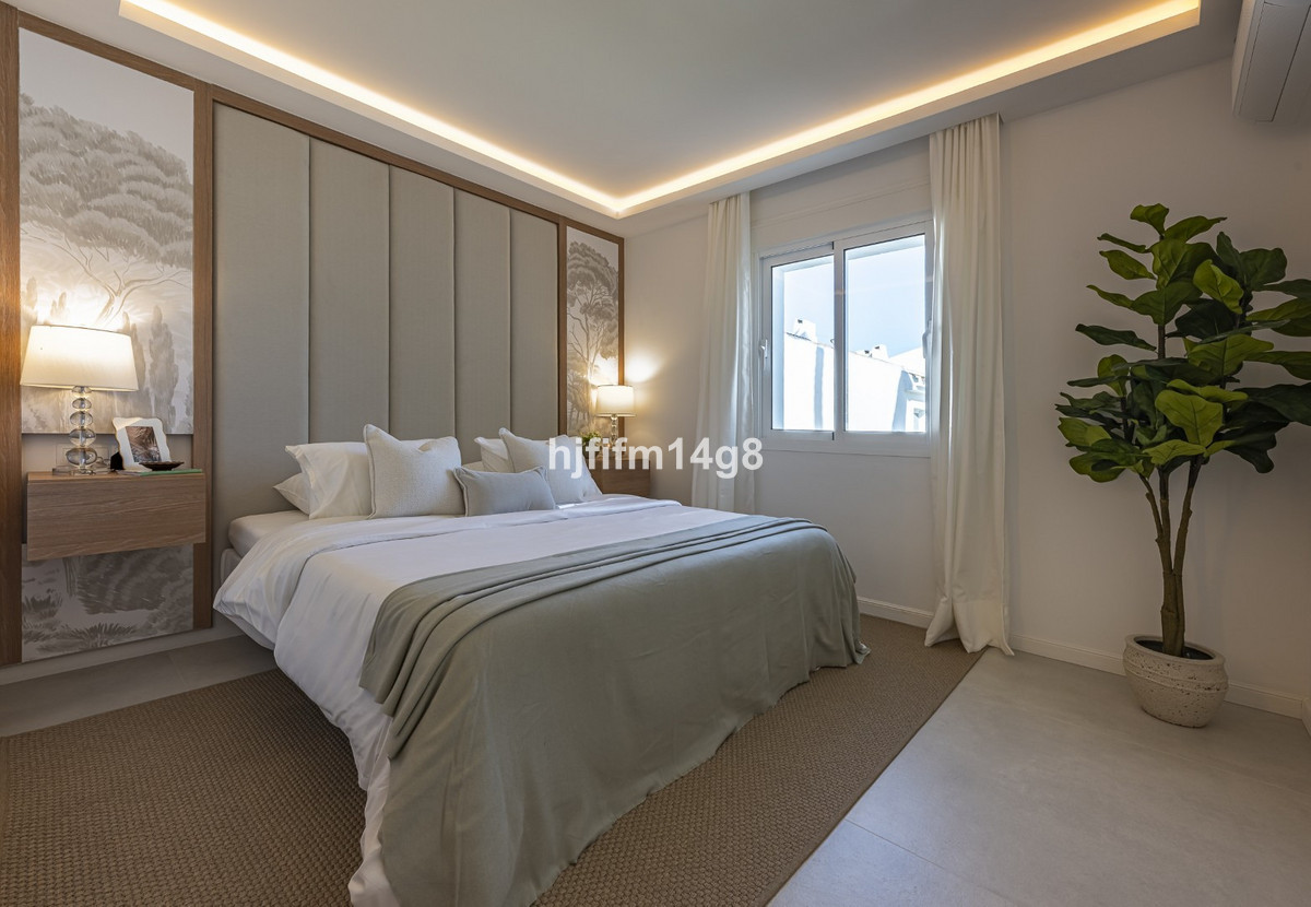 4 Bed Townhouse for sale in Nueva Andalucía Costa Del Sol, Málaga, Spain