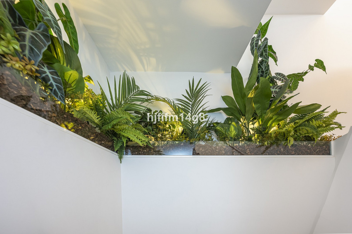 4 Bed Townhouse for sale in Nueva Andalucía Costa Del Sol, Málaga, Spain