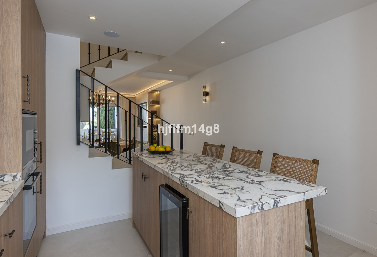 4 Bed Townhouse for sale in Nueva Andalucía Costa Del Sol, Málaga, Spain