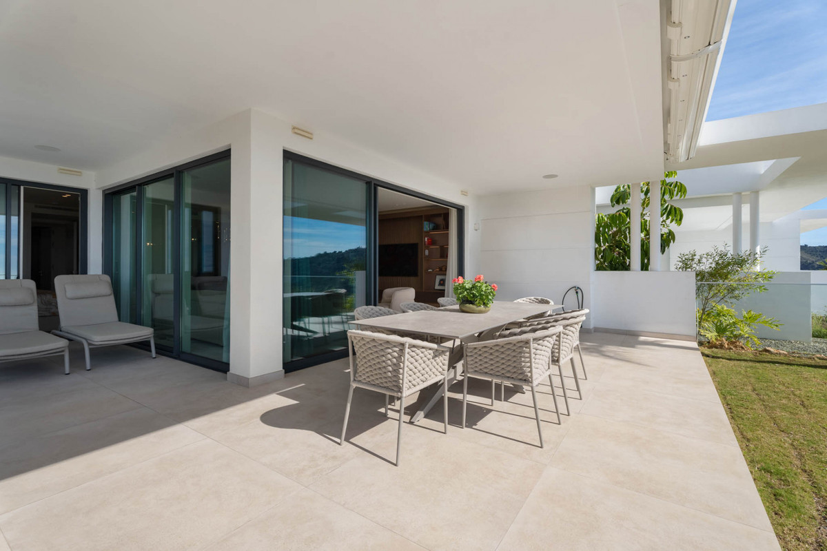 3 Bed Apartment for sale in Ojén Costa Del Sol, Málaga, Spain