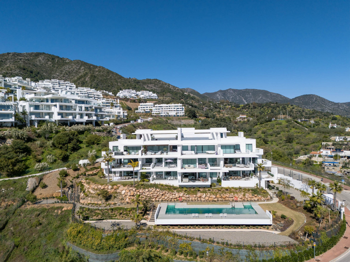 3 Bed Apartment for sale in Ojén Costa Del Sol, Málaga, Spain