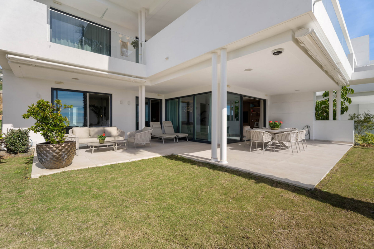 3 Bed Apartment for sale in Ojén Costa Del Sol, Málaga, Spain