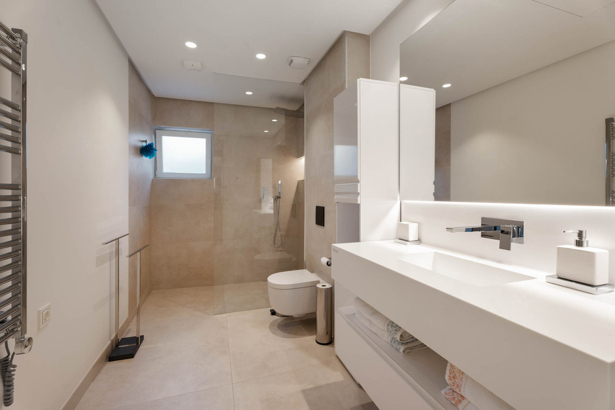 3 Bed Apartment for sale in Ojén Costa Del Sol, Málaga, Spain