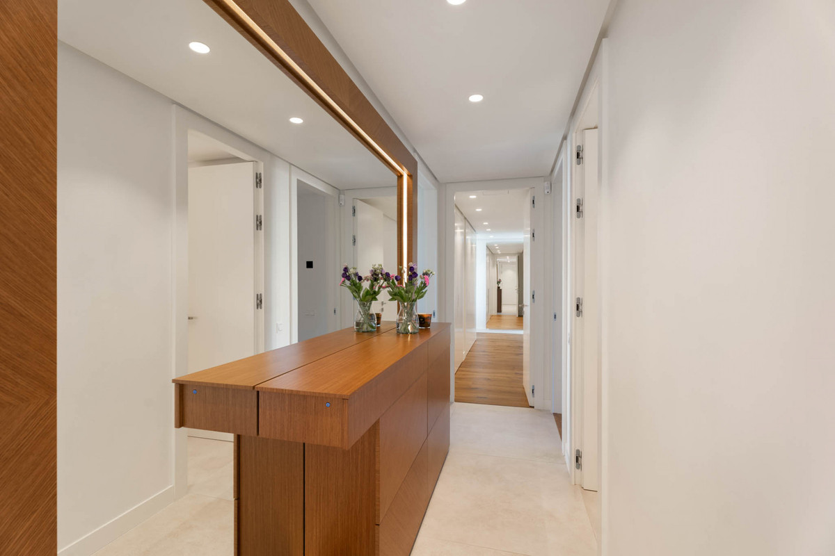 3 Bed Apartment for sale in Ojén Costa Del Sol, Málaga, Spain