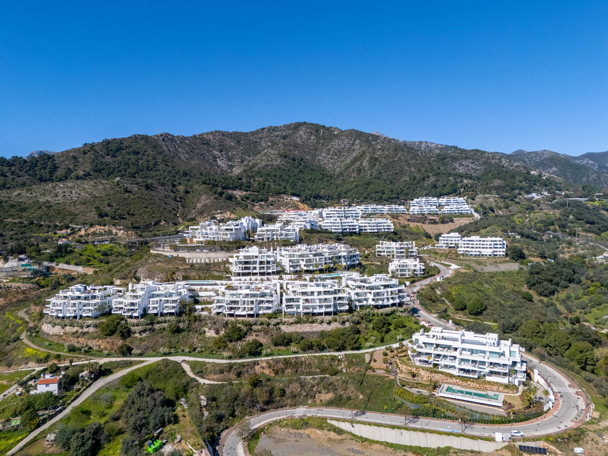 3 Bed Apartment for sale in Ojén Costa Del Sol, Málaga, Spain