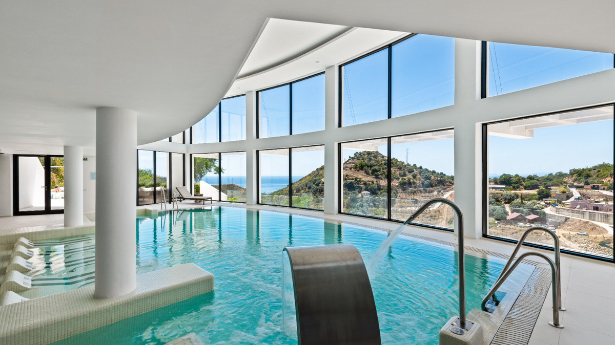3 Bed Apartment for sale in Ojén Costa Del Sol, Málaga, Spain