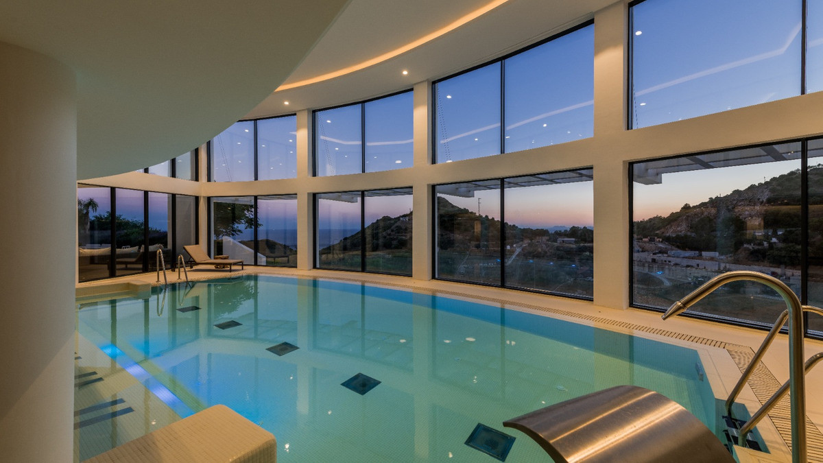 3 Bed Apartment for sale in Ojén Costa Del Sol, Málaga, Spain