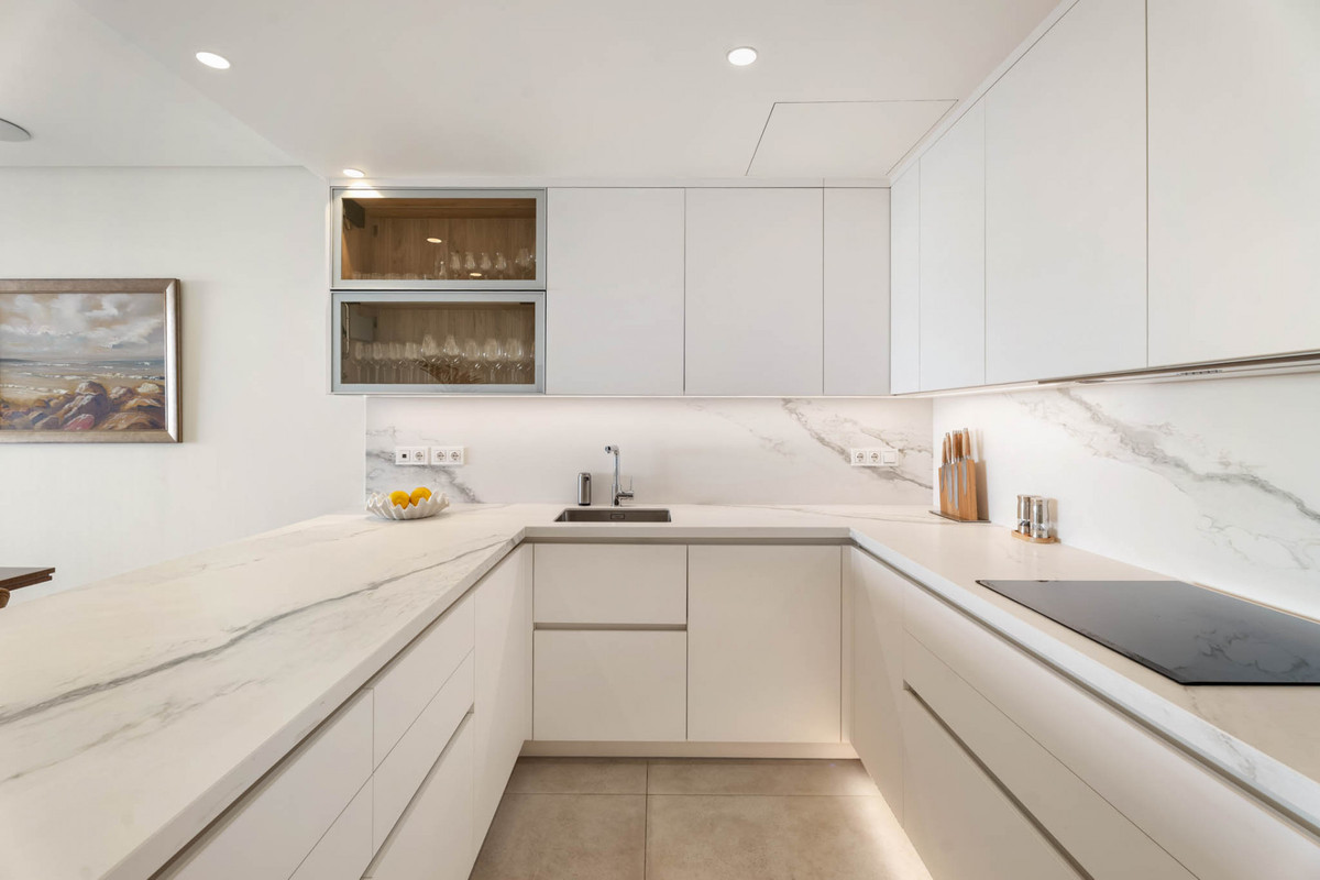 3 Bed Apartment for sale in Ojén Costa Del Sol, Málaga, Spain