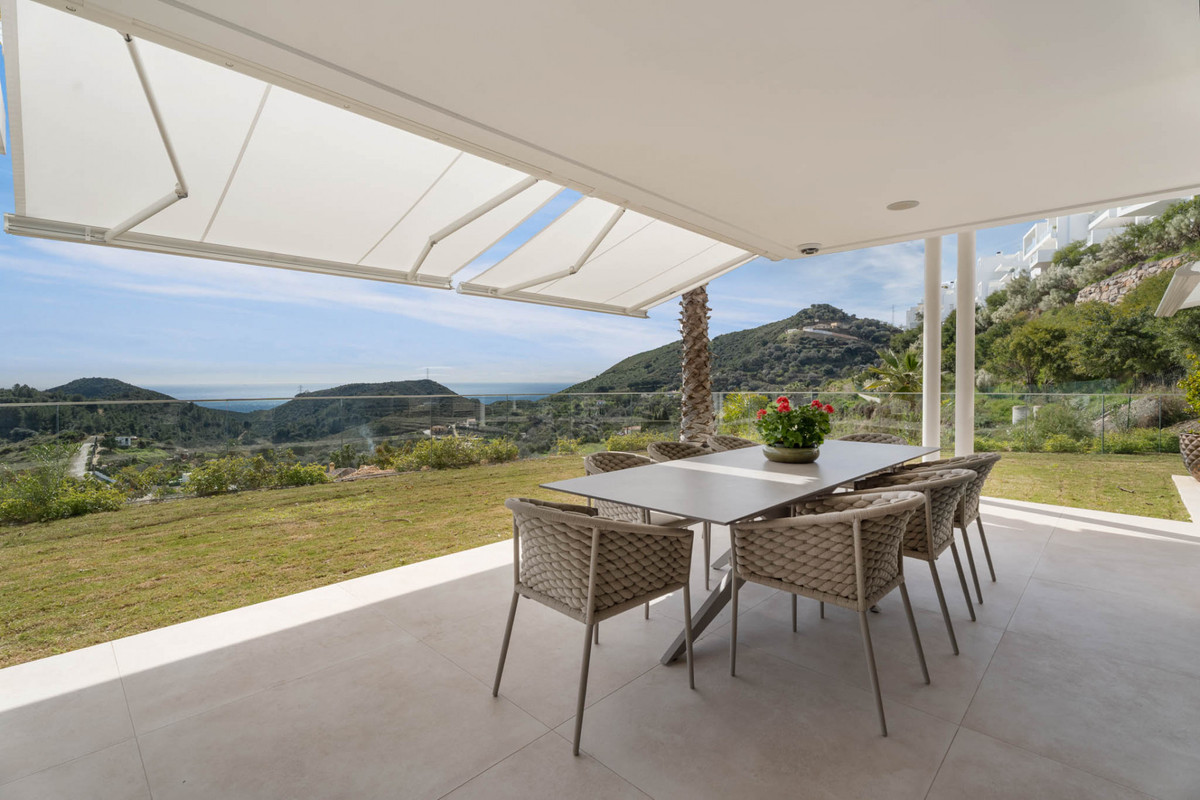 3 Bed Apartment for sale in Ojén Costa Del Sol, Málaga, Spain