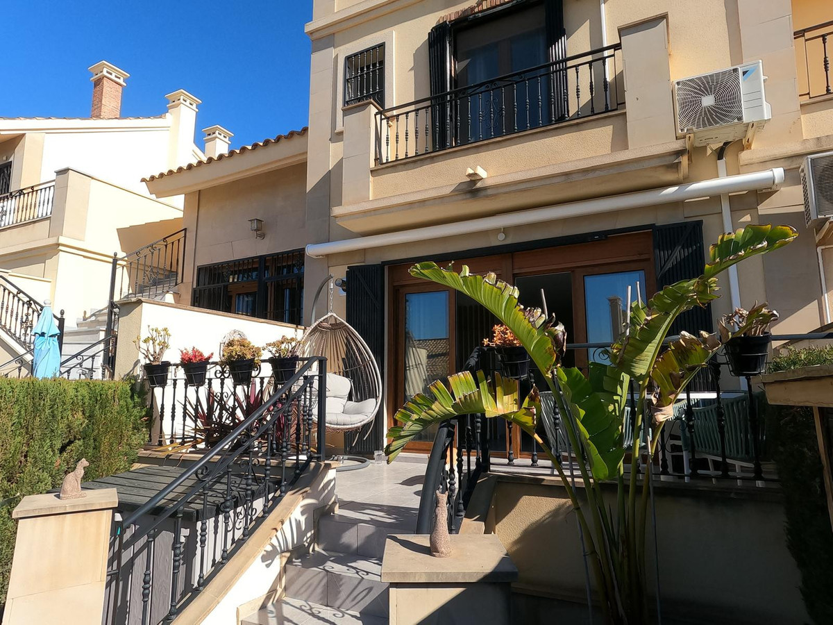 Se vende Adosada de 2 dormitorios en Costa Blanca, Alicante, España
