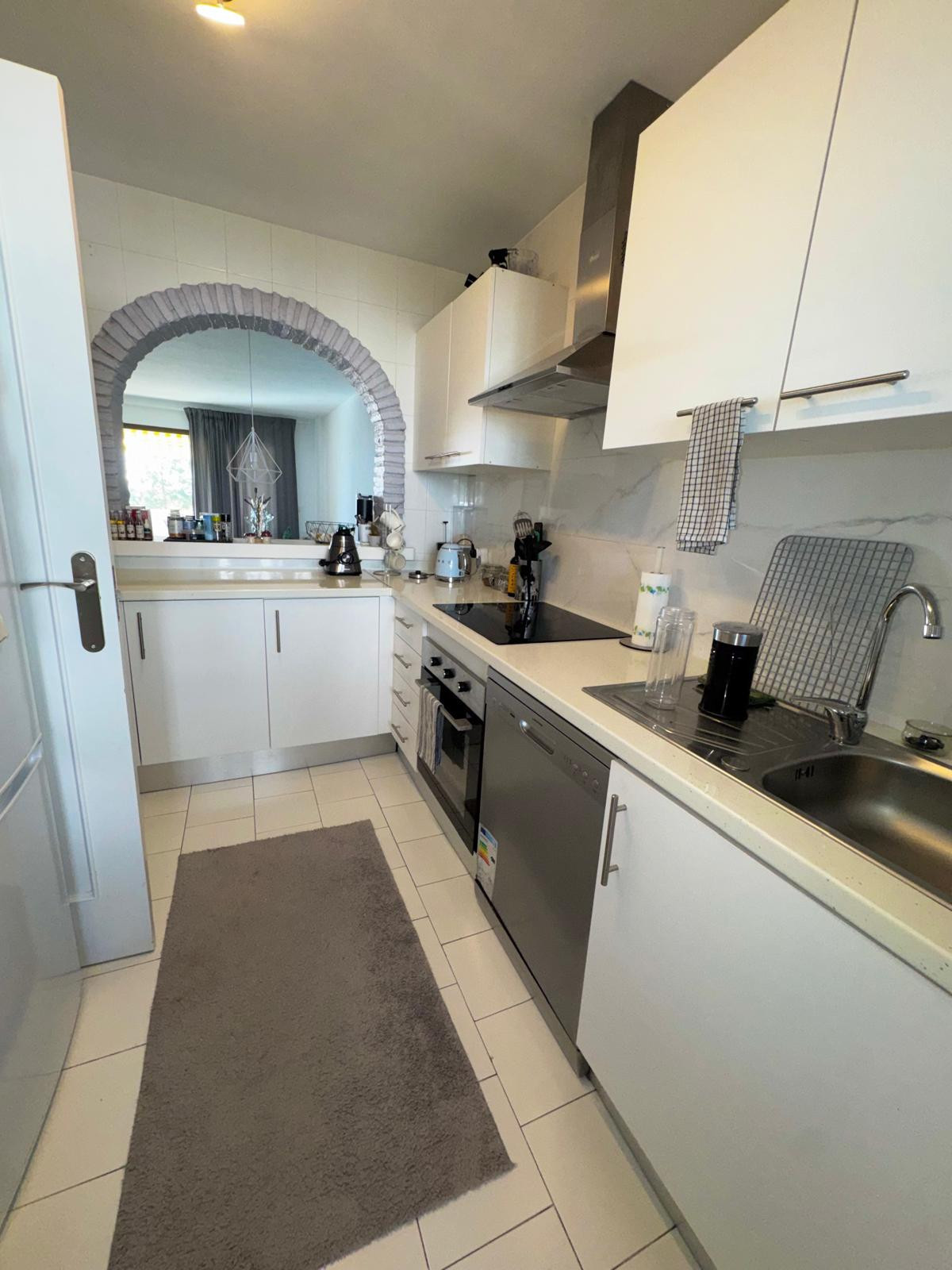 2 Bed Apartment for sale in Calahonda Costa Del Sol, Málaga, Spain