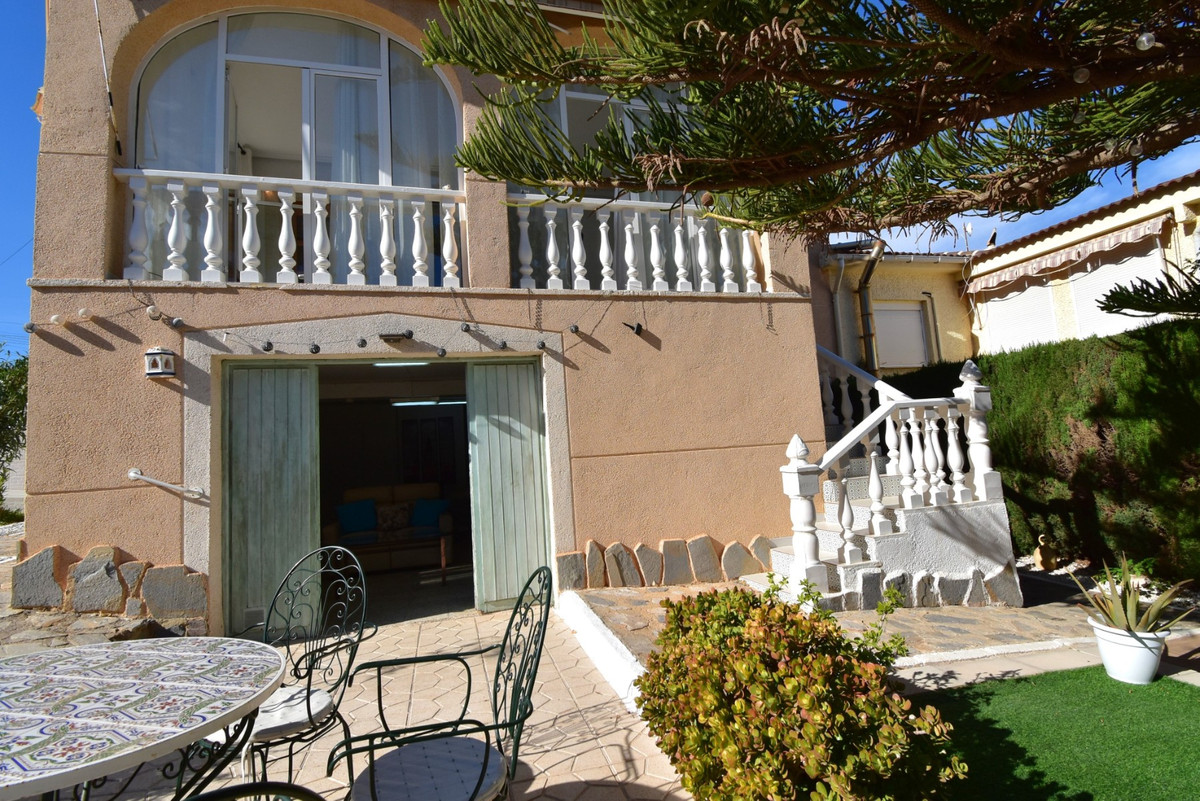 4 Bed Townhouse for sale in Los Balcones Costa Blanca, Alicante, Spain