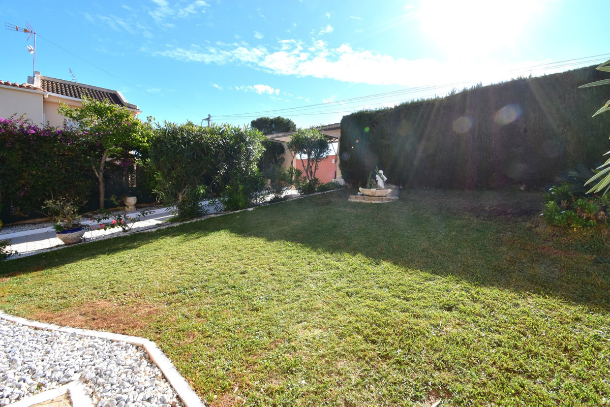 4 Bed Townhouse for sale in Los Balcones Costa Blanca, Alicante, Spain