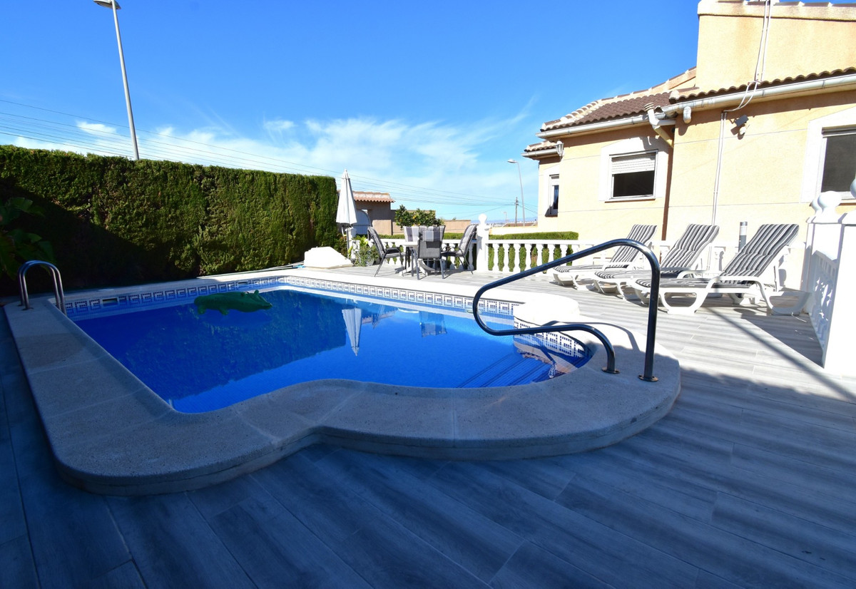 4 Bed Townhouse for sale in Los Balcones Costa Blanca, Alicante, Spain