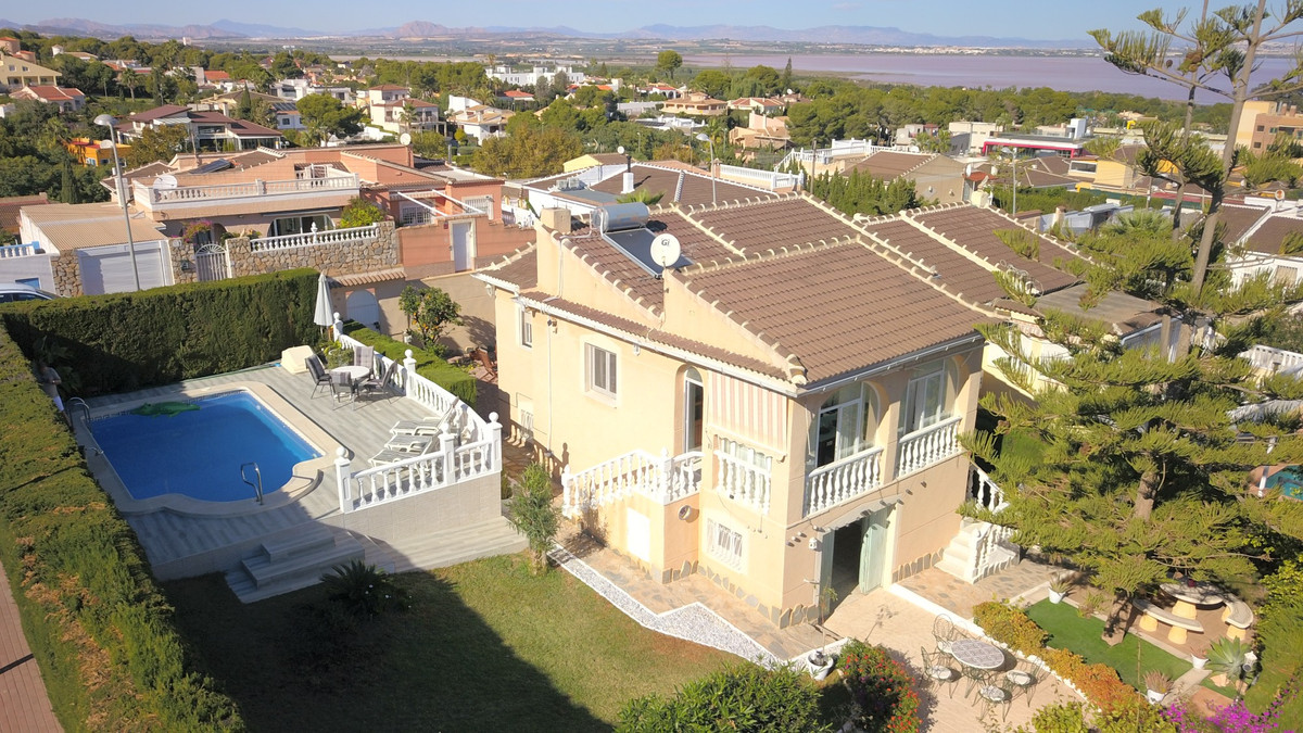 4 Bed Townhouse for sale in Los Balcones Costa Blanca, Alicante, Spain